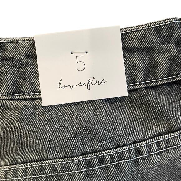 Love Fire Women's Black Acid Denim Cargo Front Slit Skirt Junior Size 5 NWT - Picture 6 of 6